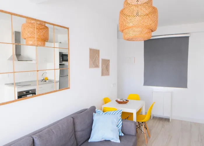 Penthouse Center Private Terrace Wifi شقة *